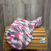 16 XW *6" Stubben Edelweiss C.S. Junior CC Saddle, 1 Billet Guard, Pink Fleece Camo Cover, Med Front Blocks, Wool Flocking, Flaps: 12"L x 12"W Serial: U386032 32