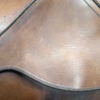 17" MW 5/5.25" Crosby XL Close Contact Saddle, 2 Billet Guards, Blue Ryder Cover, Foam Panels, Flaps: 14.5L x 13.5"W Serial #: 02460 XL H 88 2939