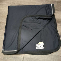 Back Warmer Blanket, bag *xc?like new, clean, v.mnr hair