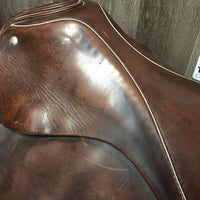17 MW *5.25 Passier Century Dressage, 2 Billet Guards, Wool Flocking, 0 Blocks, Flaps: 16.25"L x 12"W Serial #: 179901