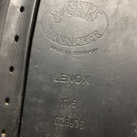 17.5 XW *6" Passier Lenox Dressage, 2 Billet Guards, Wool Flocked, Med Front Blocks, Rear Gusset Panels, 3 Billets: 2 Long & 1 Short, Flaps: 19"L x 12"W Serial #: 17.5 028916
