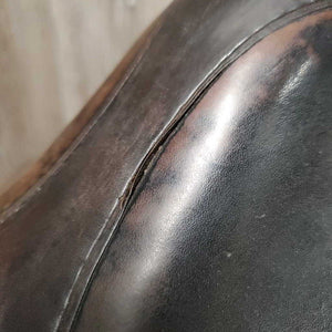17" MW *5.25" County Saddlery Dressage, Front Pencil Block, Wool Flocked, Flaps: 16"L x 11"W Serial #: 86030815 No 3 Fit