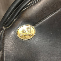 18" M *4.5 Prestige Appaloosa Dressage, Felt Flocked, Lg Front Blocks, Flaps: 16.5"L x 13"W Serial #: 18 33 233 060 320 806 B 35
