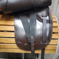 17.5 Adj? *set xw 6 Schleese Dressage, Air Flocking, Schleese 3 Fold Girth, Air Panels, Rear Gussets, 0 Blocks, Flaps: 17"L x 13"W Serial #: 3-17.5
