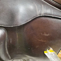 17 M *4.75 Regal Monoflap Dressage Saddle, Lg Exterior Front Blocks, Wool Flocking, Rear Gusset Panels, Flaps: 16"L x 12.5"W
