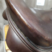 17 M *4.75 Regal Monoflap Dressage Saddle, Lg Exterior Front Blocks, Wool Flocking, Rear Gusset Panels, Flaps: 16"L x 12.5"W

