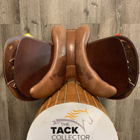 16.5" Adj *Red/Wide In Intrepid Gold Deluxe Close Contact, 3 Billet Guards, Wool Flocking, Lg Front Blocks, Flaps: 14"L x 14"W, Serial #: 1254937
