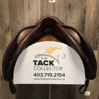 18 M *4.75" CWD SE02 Close Contact, 2 Billet Guards, 58" CWD Stirrup Leathers, CWD Cantle Cover, Red CWD Cover & strap, Med Front & Back Blocks, Foam Panels, Flaps: 15.5"L x 15.25"W Serial #: SE02 180 TR 4C PL PA ST 13 27261
