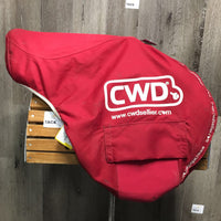 18 M *4.75" CWD SE02 Close Contact, 2 Billet Guards, 58" CWD Stirrup Leathers, CWD Cantle Cover, Red CWD Cover & strap, Med Front & Back Blocks, Foam Panels, Flaps: 15.5"L x 15.25"W Serial #: SE02 180 TR 4C PL PA ST 13 27261
