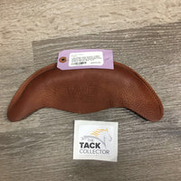 18 M *4.75" CWD SE02 Close Contact, 2 Billet Guards, 58" CWD Stirrup Leathers, CWD Cantle Cover, Red CWD Cover & strap, Med Front & Back Blocks, Foam Panels, Flaps: 15.5"L x 15.25"W Serial #: SE02 180 TR 4C PL PA ST 13 27261
