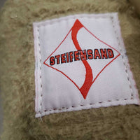 Pr Polos *gc, clean, clumpy, hairy, stretched, stains?
