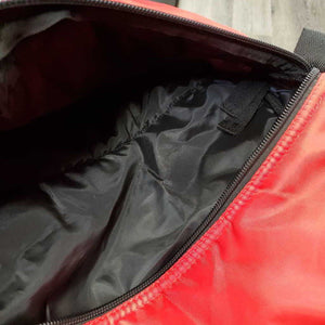Thick Padded Nylon Bridle Bag, zipper *xc, v.mnr dust, stains & hair, pulled/loose top seam stitching