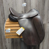 17.5 XW *MW (Wither *5.25") Sankey Dressage Saddle, Black Fleece Sankey Cover, XLg Velcro Front Blocks, Wool Flocking, Front & Rear Gusset Panels, Flaps: 16"L x 12.5"W Serial #: 0406714 17 1/2 XW
