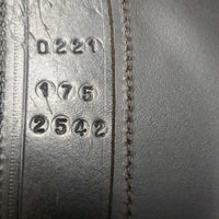17.5 Adj *set XW DK Freedom Monoflap Dressage Saddle, 2 Front Velcro Blocks, Air Panels, Rear Gusset Panels, Flaps 16"L x 12.5"W Serial #: 0221 175 2542

