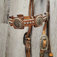 Headstall & Matching Breastcollar, Conchos, Rivets, all screws, snaps *xc, clean, mnr creases & dirt?stains
