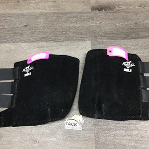 Pr Closed Neoprene Sport Boots, velcro *gc, dirty, hairy, sandy