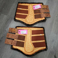 Pr Closed Fleece Lined Boots, velcro *new in bag
