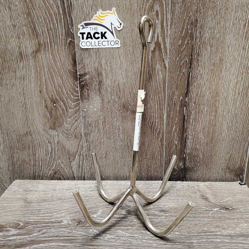 4 Hook Hanging Tack Hook *vgc, dusty