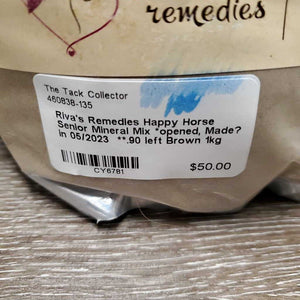Happy Horse Senior Mineral Mix *opened, Made? in 05/2023 **.90 left