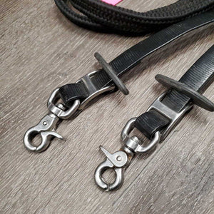 Biothane - Nylon Loop Reins, 2x conway buckles, snaps & rein stoppers vgc, clean, mnr rubs & film/residue