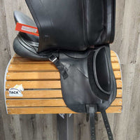 18" *adj MW *5.5" Schleese Heike Kemmer Dressage Saddle, 2 Lg Front Velcro Blocks, Navy Schleese Cover, Wool Flocking, Rear Gusset Panels, Cut out Shoulder Panels, Flaps: 17.5"L x 12"W Serial #: 3-HW-SR 3-17.5 10095S0211
