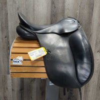 17.5 Adj *W - 5.5" Schleese JES Dressage Saddle, Navy Cotton Schleese Cover, Lg Front Blocks, Rear Gusset Panels, Air Panels, Flaps: 17.75"L x 12"W Serial #: 3-17.5 1198H1101