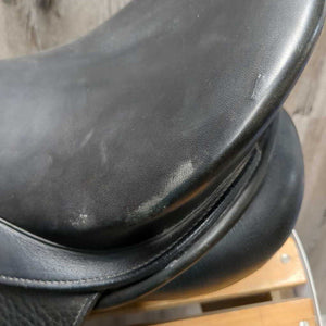 17.5 Adj *W - 5.5" Schleese JES Dressage Saddle, Navy Cotton Schleese Cover, Lg Front Blocks, Rear Gusset Panels, Air Panels, Flaps: 17.75"L x 12"W Serial #: 3-17.5 1198H1101