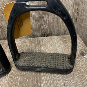 Pr Plastic Stirrups Irons *gc, dirty, scratches