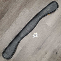 Self Adjusting Padded Leather Dressage Girth *vgc, clean, residue, mnr dirt, hair, creases
