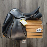 18 *31 cm *MW - 5.5"+ Zaldi San Jorge Plana Dressage Saddle, Black Cotton Cover, Lg Exterior Blocks, Wool & Foam panels, Rear Gusset Panels, Flaps: 15.5"L x 12"w Serial #: 18 31 131065
