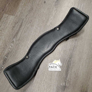 Padded Curved Dressage Girth *xc, clean, hairy seams