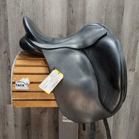 18.5" MW *5.5 Loxley Bliss Dressage Saddle, Grey Cotton Loxley Cover, Front & Back Gusset Panels, Wool Flocking, Lg Front Blocks, Flaps: 17"L x 14" W Serial #:14382L 185T
