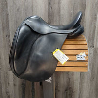 18.5" MW *5.5 Loxley Bliss Dressage Saddle, Grey Cotton Loxley Cover, Front & Back Gusset Panels, Wool Flocking, Lg Front Blocks, Flaps: 17"L x 14" W Serial #:14382L 185T
