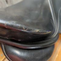 17.5" Adj? *set XW 7" Schleese JES Dressage Saddle, Wool Flocking, Lg Front Blocks, Rear Gusset Panels, Flaps: 16"L x 12.5"W Serial #: 3-17.5 5015S0604
