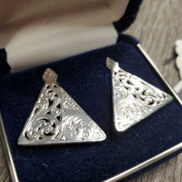 Pr Engraved Silver Earrings, velvet box *xc, mnr dusty box
