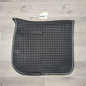 Quilt Dressage Saddle Pad, 1x piping *gc, mnr dirt, hairy rubbed underside, piping rubs