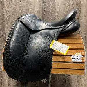 17.5" Adj *set xw *6.5" Schleese Wave Dressage Saddle, 2 Xl Long Front Velcro Blocks, Navy Schleese Cover, Wool Flocking, Rear Gusset Panels, Flaps: 16.5"L x 12"W Serial #: 2-17 6329S0106