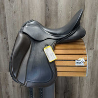 18.5 W/XW *6" Zaldi San Jorge Bi Color Dressage, Xlg External Front Blocks, Wool Flocking, Rear Gusset Panels, Flaps: 17.5"L x 12.75"W Serial #: 170622 18 1/2 34
