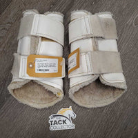 Pr Closed Boots, velcro, fleece *fair, dirty, older, dingy, hairy, cracking, dingy, stains

