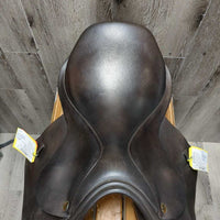 17" MW *5.25" Black Country Ricochet Close Contact, 2 Billet Guards, Black - Black Country Saddle Cover, Wool Flocking, Front & Back Gusset Panels, Med Front & Large Back Blocks, Flaps: 13.5"L x 13"W Serial #: 17T 18306
