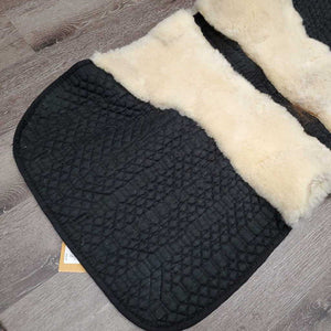 Quilt Sheepskin Double Back Dressage Pad *gc, mnr hair, shrunk, frayed rubbed binding, threads, cut tabs, pilly