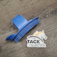 Plastic Curry Comb *vgc, mnr dirt, hair, marker, scuffs
