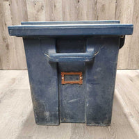 Plastic Trunk *gc, dirty, stains, faded, residue, older, smells (iodine?)
