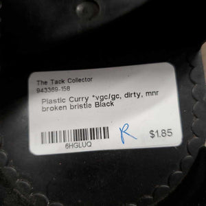 Plastic Curry *vgc/gc, dirty, mnr broken bristle