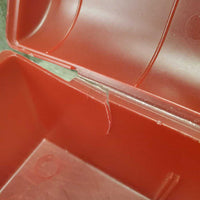 Light Plastic Grooming Box *gc, CRACKED
