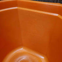 Flat Back Plastic Bucket *vgc, clean, mnr scratches
