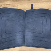 Quilt Waffle Jumper Saddle Pad *gc, threads, mnr hair, faded, rubs, puckers
