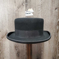 3x Quality Felt Dressage Top Hat, round floral hat box *xc, v.hairy, older?, faded box top
