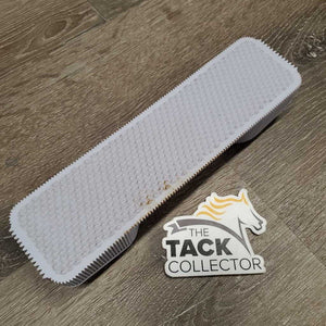 5 In 1 Grooming Tool: Brush, Massager, Shedding Blade *vgc, dirt residue