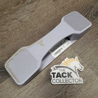 5 In 1 Grooming Tool: Brush, Massager, Shedding Blade *vgc, dirt residue